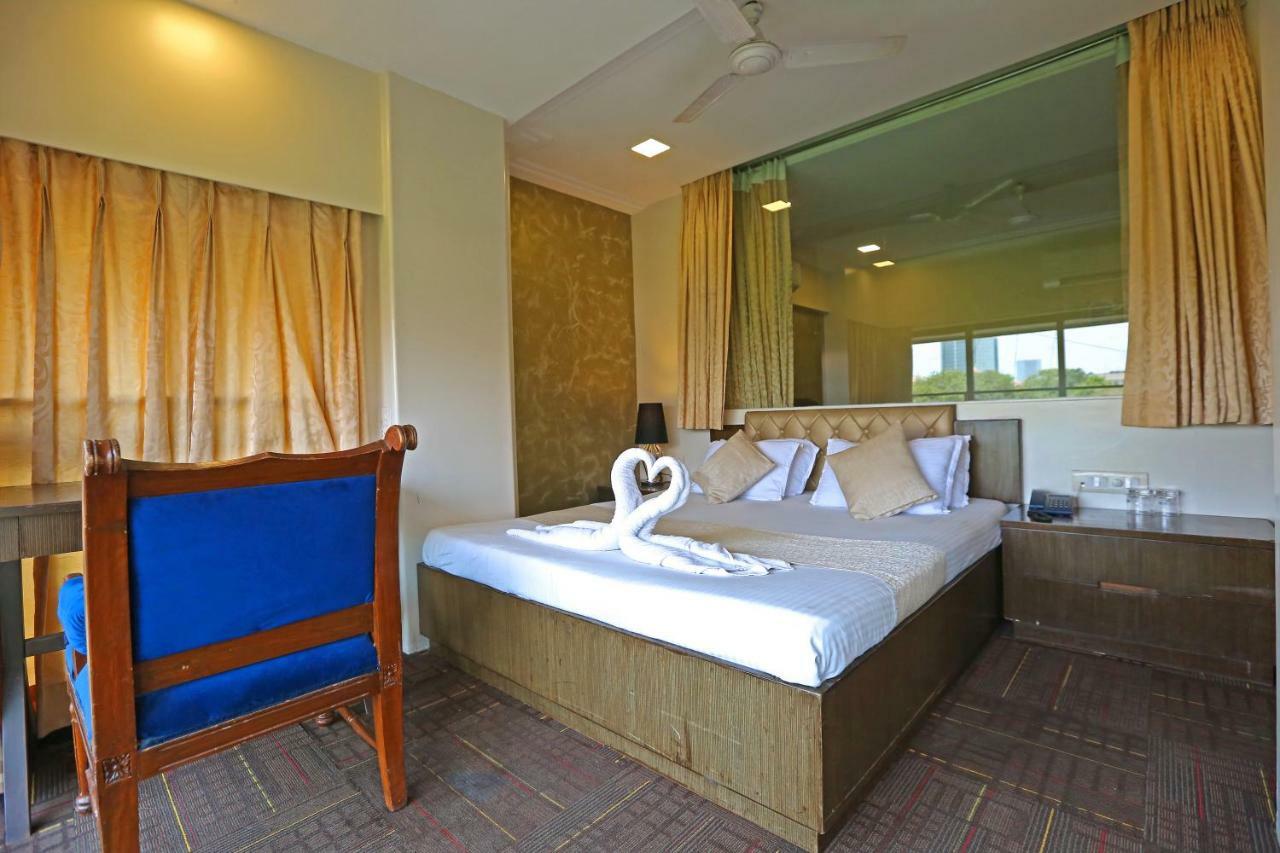 Gulf Hotel - Near Taj Hotel Colaba Mumbai Exterior photo
