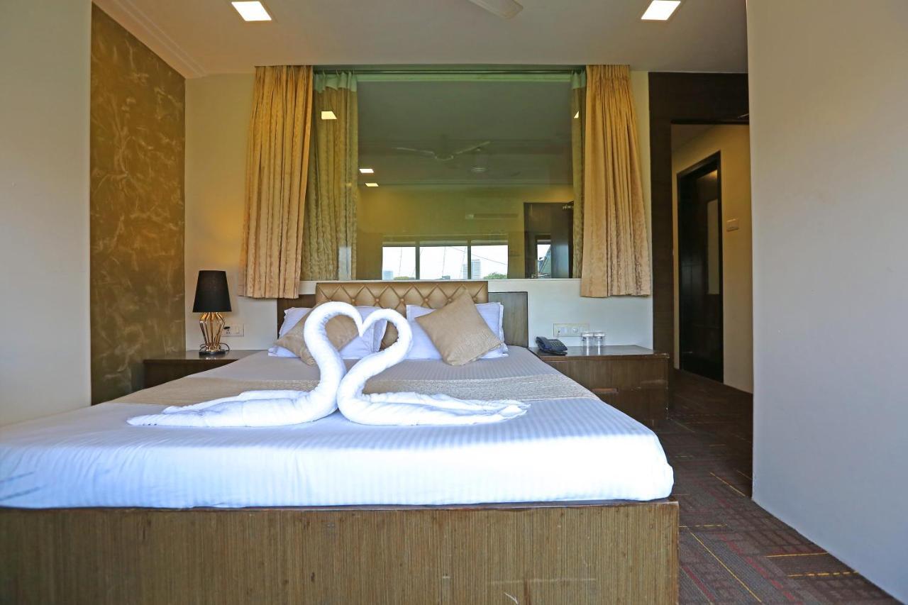 Gulf Hotel - Near Taj Hotel Colaba Mumbai Exterior photo