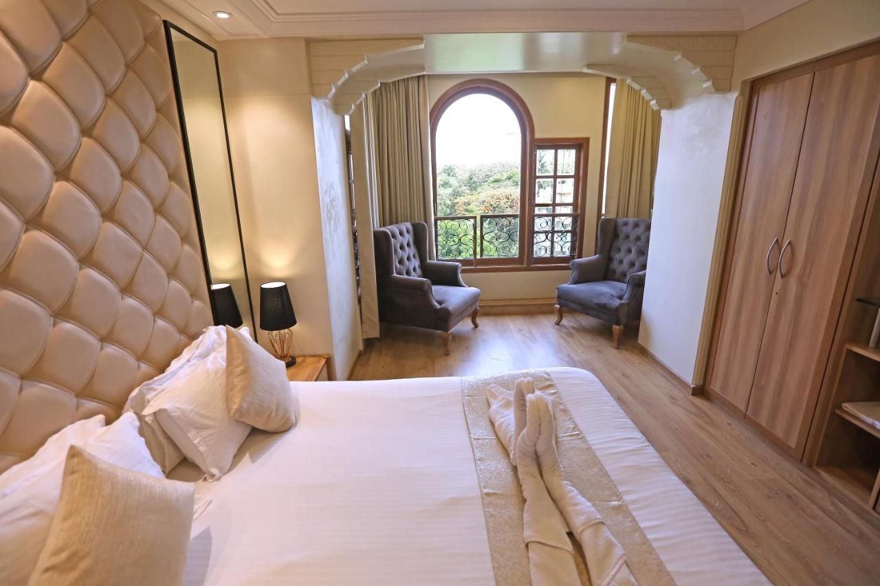 Gulf Hotel - Near Taj Hotel Colaba Mumbai Exterior photo