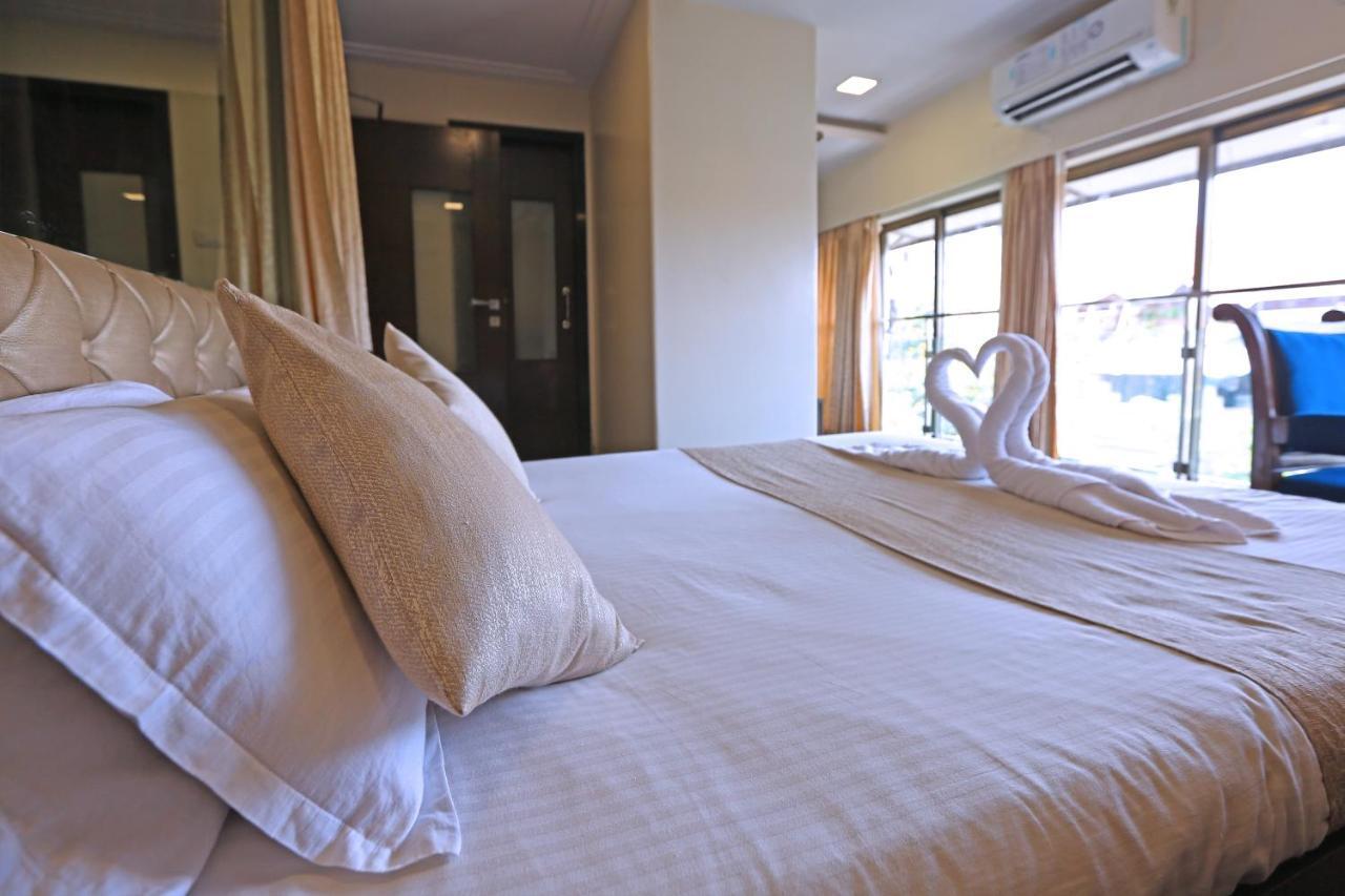 Gulf Hotel - Near Taj Hotel Colaba Mumbai Room photo